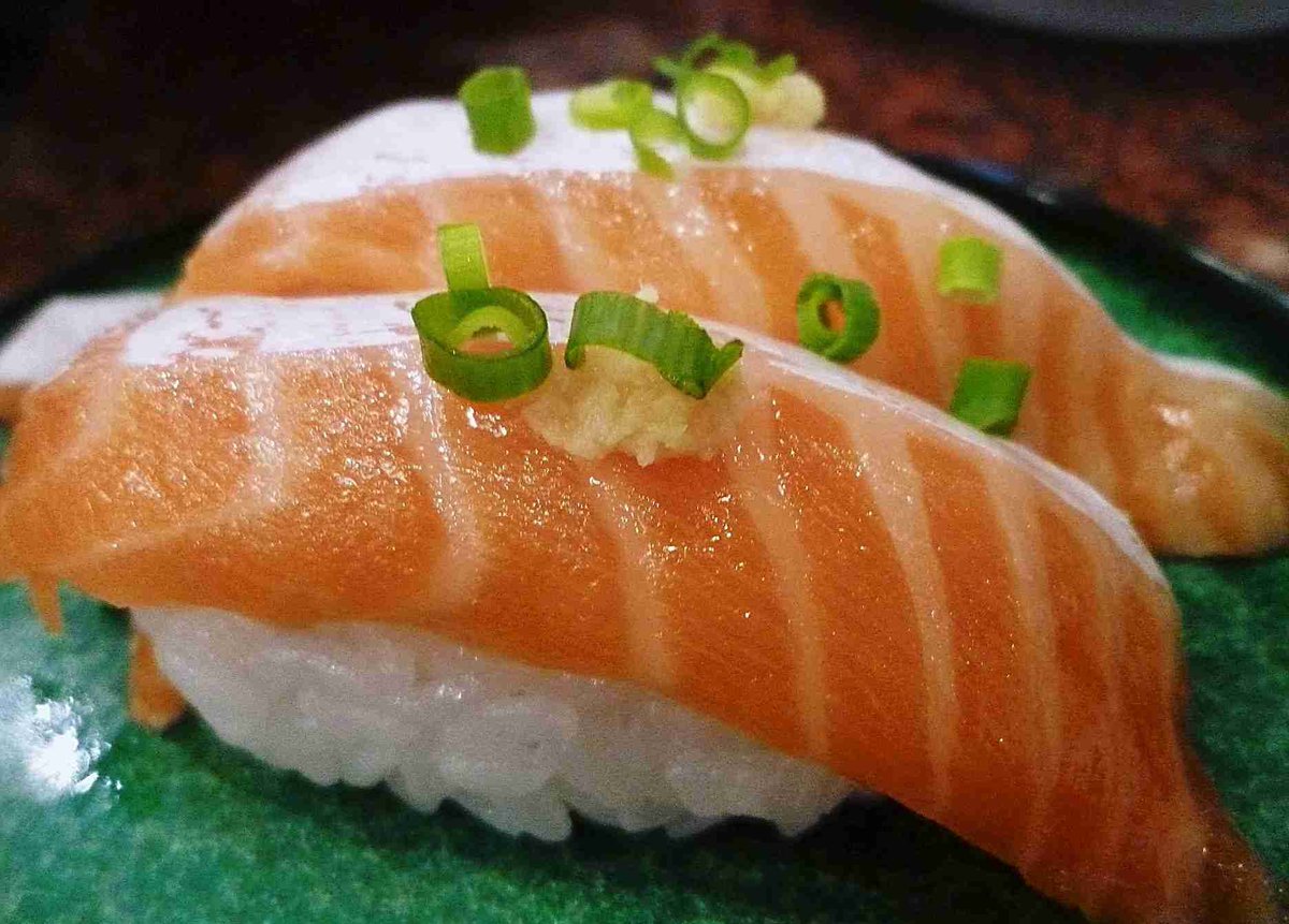 Fatty Salmon~💚💓💚💓💚        #MeltInYourMouth💕     #ConverterBeltSUSHI