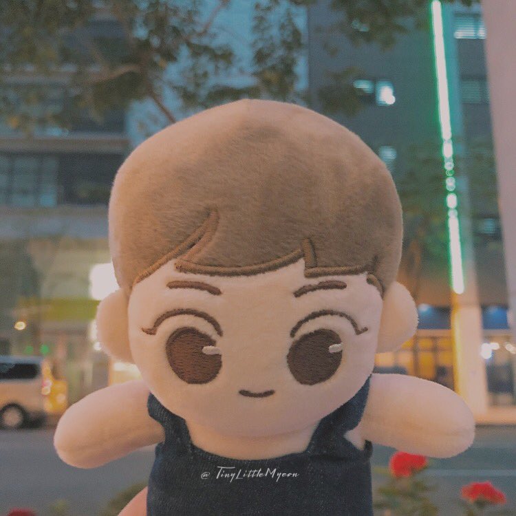 TinyLittleMyeon's tweet photo. Me, Myself, and I 😁😉 - JY

03.02.2019

#EXO #EXODolls #suhodoll #exodoll #exodollph https://t.co/bGRm9SRIi2