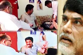 YSRCParty's tweet photo. ఓటుకు కోట్లు కేసులో మరో సంచలనం. వెలుగులోకి 11.30 నిమిషాల వీడియో. రేటు పెంచే విషయంలో చంద్రబాబు ప్రస్తావన. https://t.co/2RTVbLejCg
#VoteForNoteScam #FreeAPFromTDP https://t.co/MRVkIAXVB8