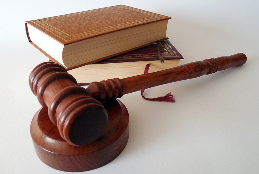 ConversiaLegal's tweet photo. La Conselleria de Justicia de la Comunidad Valenciana y la Universitat de València han firmado un acuerdo para formar a jueces y fiscales en materia de lucha y prevención contra los delitos financieros y el blanqueo de capitales. Descúbrelo en https://t.co/QHlNBM6ZBx https://t.co/OsegrUaTQR