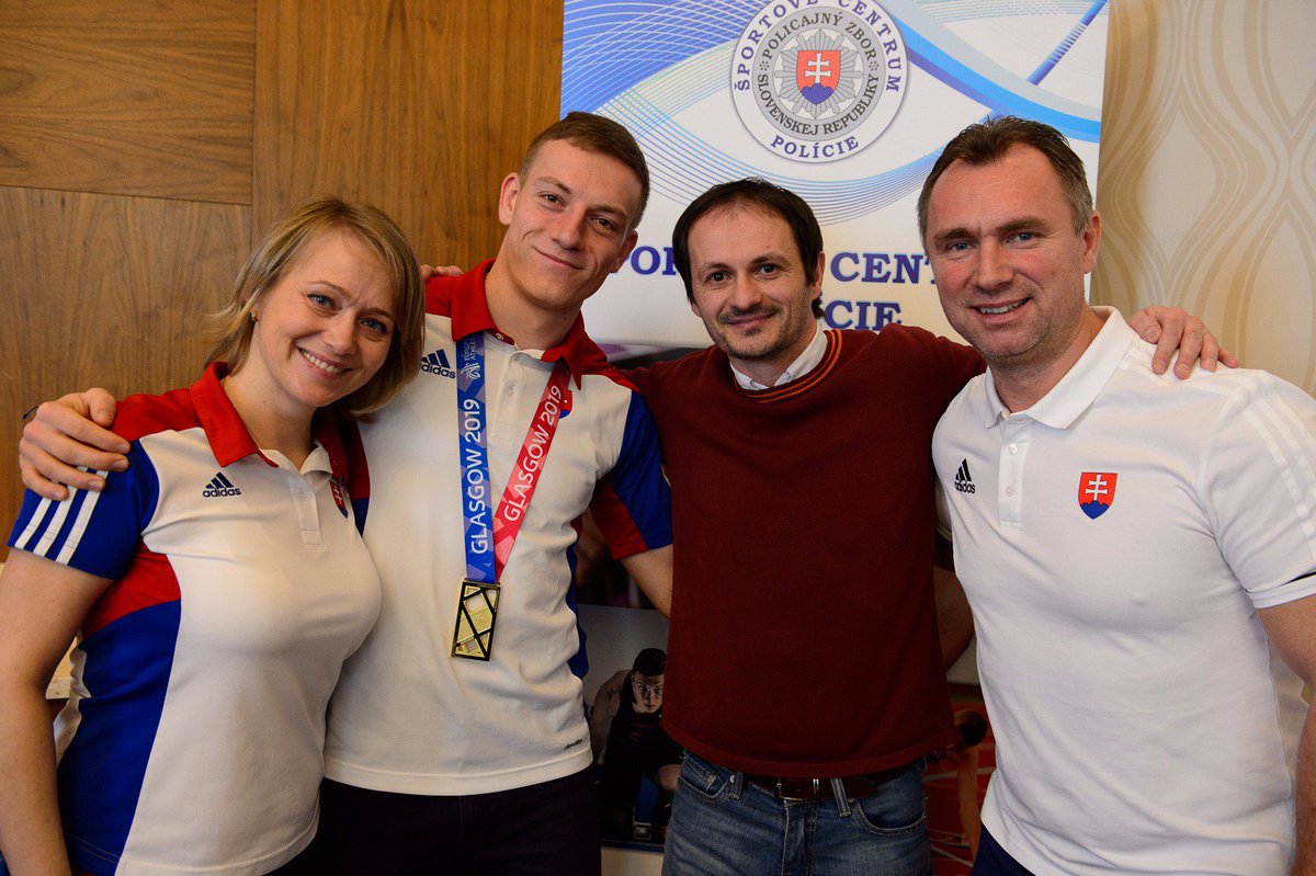 SportiMind's tweet photo. "When we assessed why we did not manage Berlin, we started to work with the mental coach Patrik Bednar. He did an unbelievable job with Janek in 4 months. With me too, I confess." says a coach Naďa Bendová.
#SportMind  #trackandfield #Glasgow2019 

https://t.co/YEr0xWWEHA https://t.co/3GoXaRAXPA