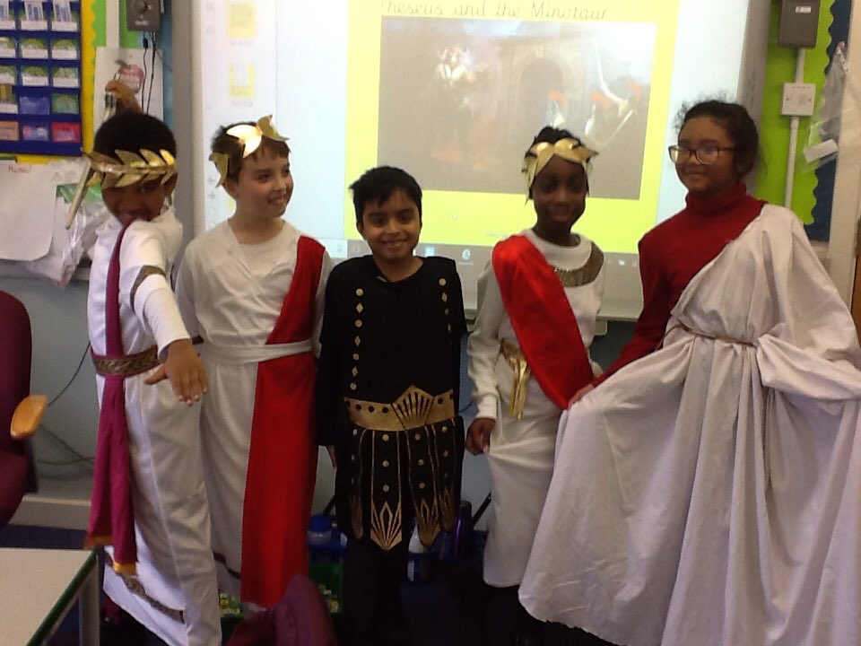 downsviewcroyy4's tweet photo. Better late than never! Greek day! Costumes, food and fun. It was a great day. https://t.co/vsOm47x5pX