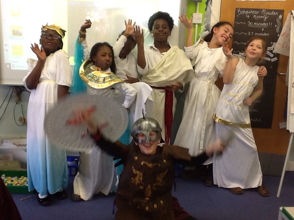 downsviewcroyy4's tweet photo. Better late than never! Greek day! Costumes, food and fun. It was a great day. https://t.co/vsOm47x5pX