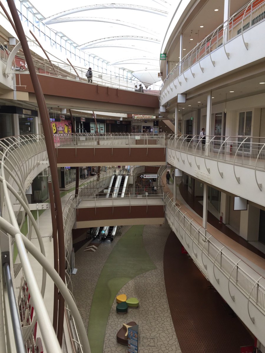 Series3r 今 閑散が進んでいると噂のイオンモール名古屋みなとに久しぶりに来てみましたが これは