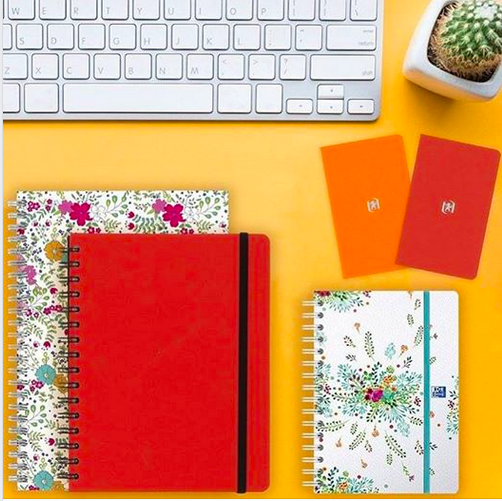 DFournitures's tweet photo. Les carnets, cahiers et blocs #oxford n’ont jamais été plus prêts pour le #printemps 🌺🌼🌸🌻 Le jeu de la vitrine des marques reviendra vous combler de cadeaux à partir du mois d'avril 🎁 Très bonne journée à vous ☺️ #directfournitures #oxford https://t.co/YhkapwnDbT