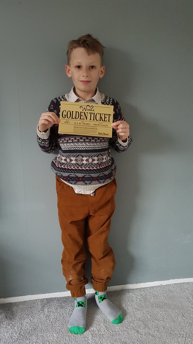 __KatieJ__'s tweet photo. I've got the golden ticket ❤ #WorldBookDay #WorldBookDay2019 #CharlieBucket #CharlieAndTheChocolateFactory #GoldenTicket https://t.co/w0bvZXyjES