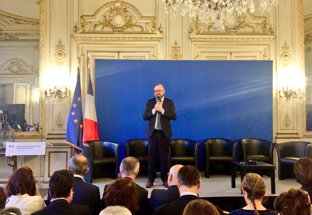al_petel's tweet photo. 1ere table ronde de l'événement "investissement à impact social : changeons d'échelle"
L'innovation sociale est une ambition européenne et mondiale. En France cet ambition passe par #FrenchImpact #PacteEss avec @ItierCh https://t.co/dI7RS69l4R