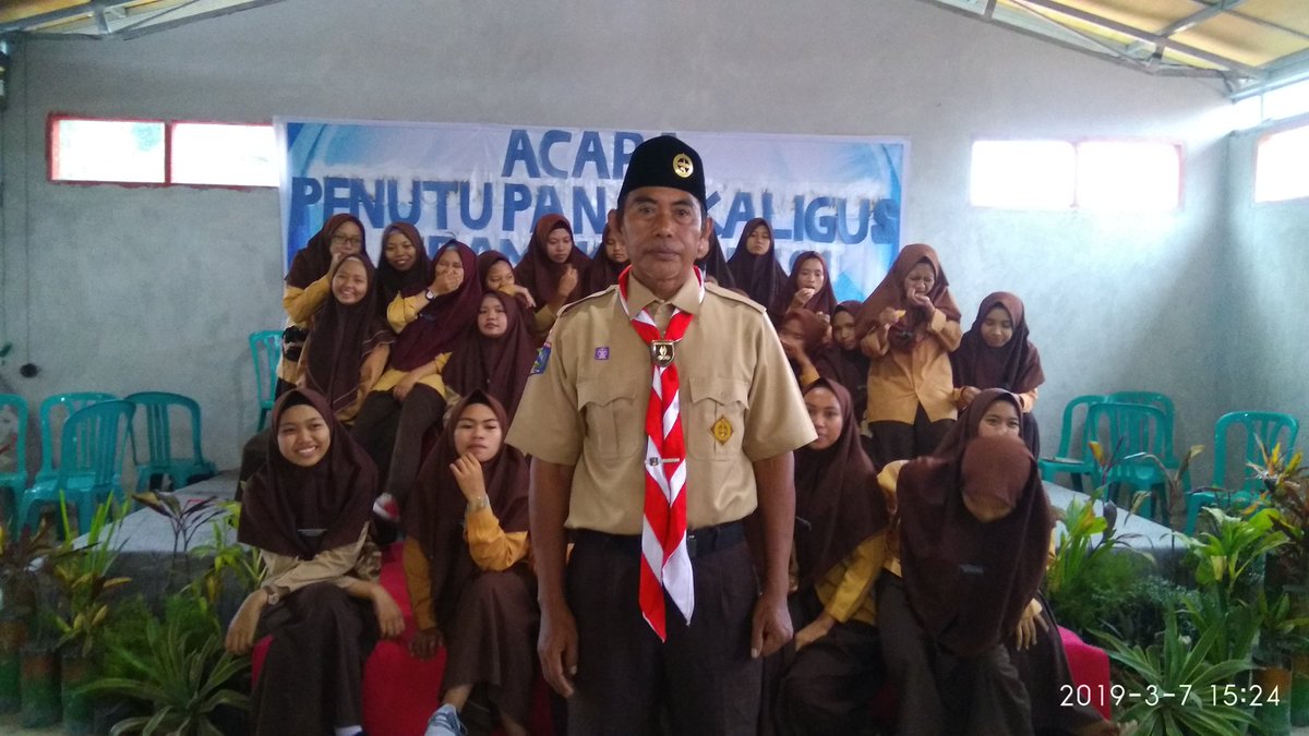 Pramuka Ponpes Nurul Haramain NW Narmada. NTB