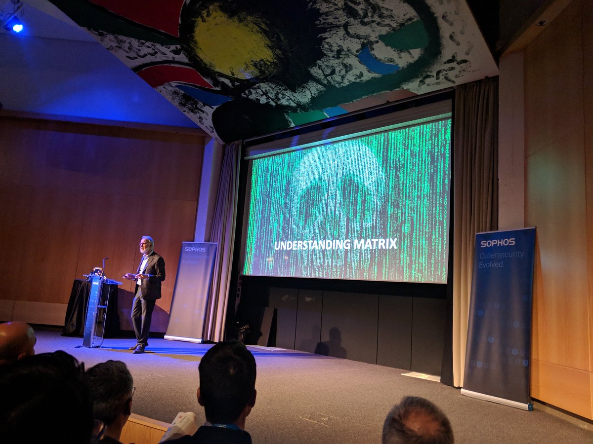abacosystem's tweet photo. #SophosDayBCN2019 con @ricardomatesal y @SophosIberia https://t.co/8QBdAs4cnG