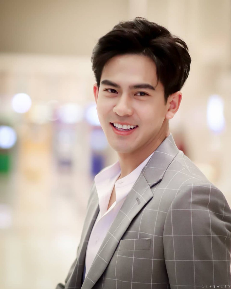 Lapass7's tweet photo. ว๊อยยยยยย หล่อวัวตายควายล้มจริงๆ 😍😍😍😍😍 #เต้ยเชียร์ยืนหนึ่ง 
#เต้ยเชียร์ https://t.co/aFztpJ80Ra