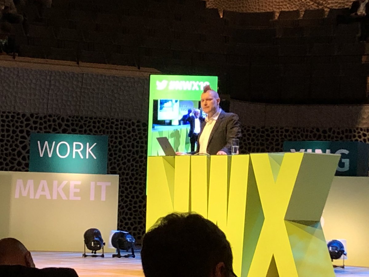 Alex v. Klopmann (@alexvklopmann) on Twitter photo „Die Angst vor dem Wandel der Arbeit ist hauptursächlich für irrationale Entscheidungen in Unternehmen“ <a href="/saschalobo/">Sascha Lobo</a> auf der #NWX19 „Die Angst vor dem Wandel der Arbeit ist hauptursächlich für irrationale Entscheidungen in Unternehmen“ <a href="/saschalobo/">Sascha Lobo</a> auf der #NWX19