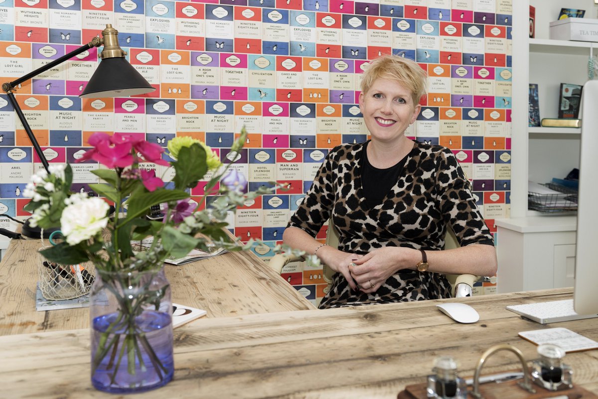 Hammonds Furniture (@hammondsnews) on Twitter photo We transformed Sunday Times bestselling author <a href="/claremackint0sh/">Clare Mackintosh</a> office with our elegant shaker style range to give her bundles of storage for her collection of books. See the transformation via the blog:
hammonds-uk.com/real-rooms/wri…
#WorldBookDay #Interiors #Storage We transformed Sunday Times bestselling author <a href="/claremackint0sh/">Clare Mackintosh</a> office with our elegant shaker style range to give her bundles of storage for her collection of books. See the transformation via the blog:
hammonds-uk.com/real-rooms/wri…
#WorldBookDay #Interiors #Storage