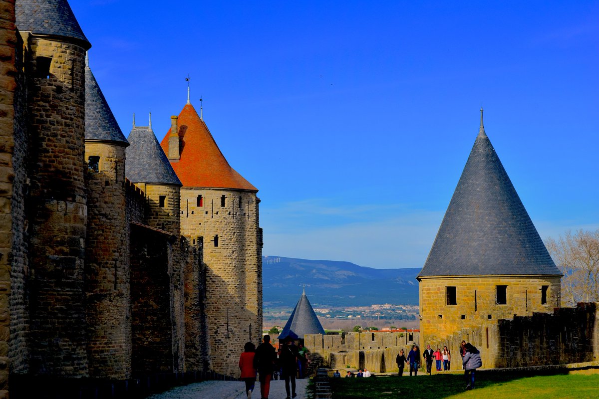 VVCAvec's tweet photo. Tournage à #Carcassonne terminé, place au montage :) #Aude #Occitanie https://t.co/Y68o76X7zb