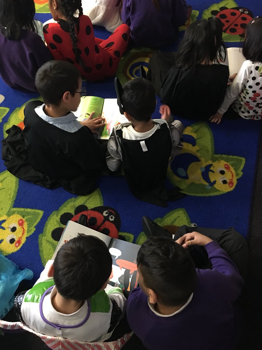 fbegum7's tweet photo. World Book Day - Year 1 shared reading with peers in Year 3.. @AndertonPark https://t.co/neAvoWKkJ8