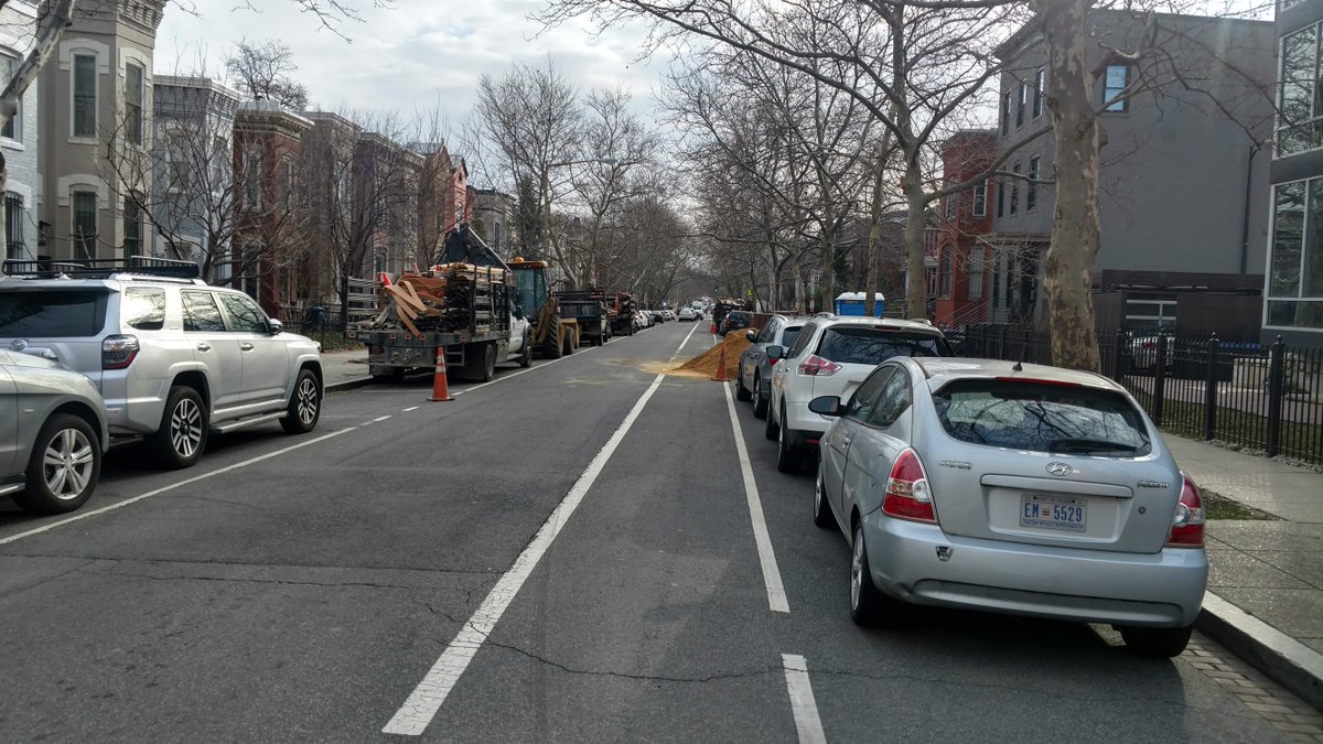 ebooksyearn's tweet photo. Good morning #bikeDC @DDOTDC @311DCgov ! Look at this giant mound of dirt in the bike lane! Q NW just past 5th. This is Permit #DCKA-2013-C-0007 1/ https://t.co/bs0rWaAY6Q
