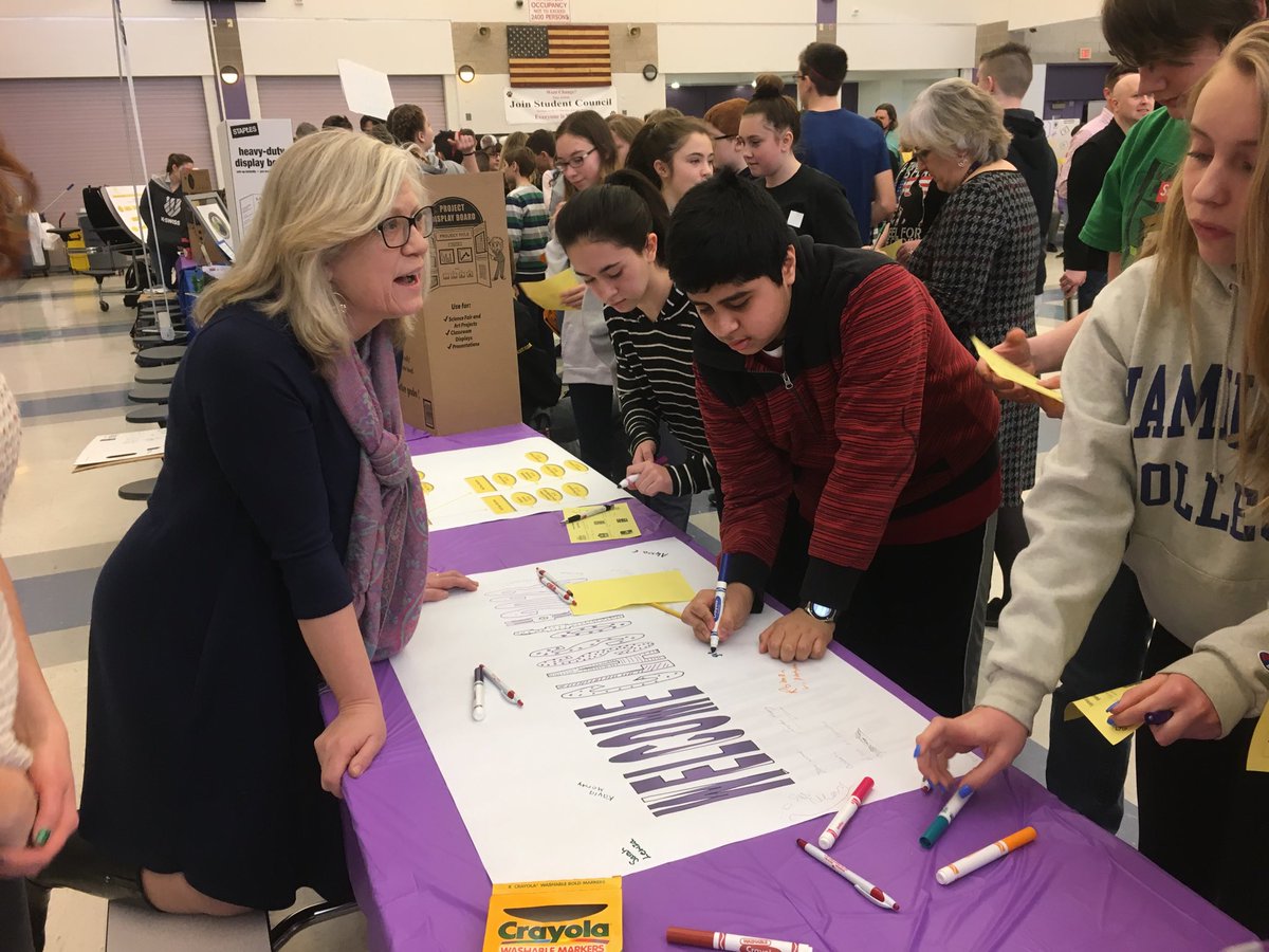 BSpaIBCAS's tweet photo. 8th grade students visit ⁦@BSPAHS⁩  to learn what opportunities are available when they enter high school. ⁦@BSCSD⁩ ⁦@BSMS_Scotties⁩ https://t.co/OHZlUcDYXa