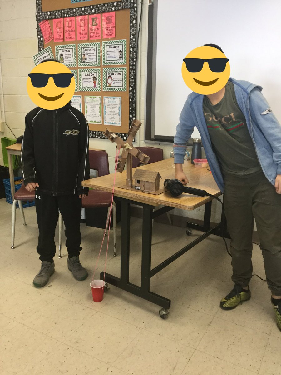 StudyingwithMsB's tweet photo. The grade 5s are testing out their windmills for our design challenge using renewable energy resources 🔬 https://t.co/EOqXs241lq