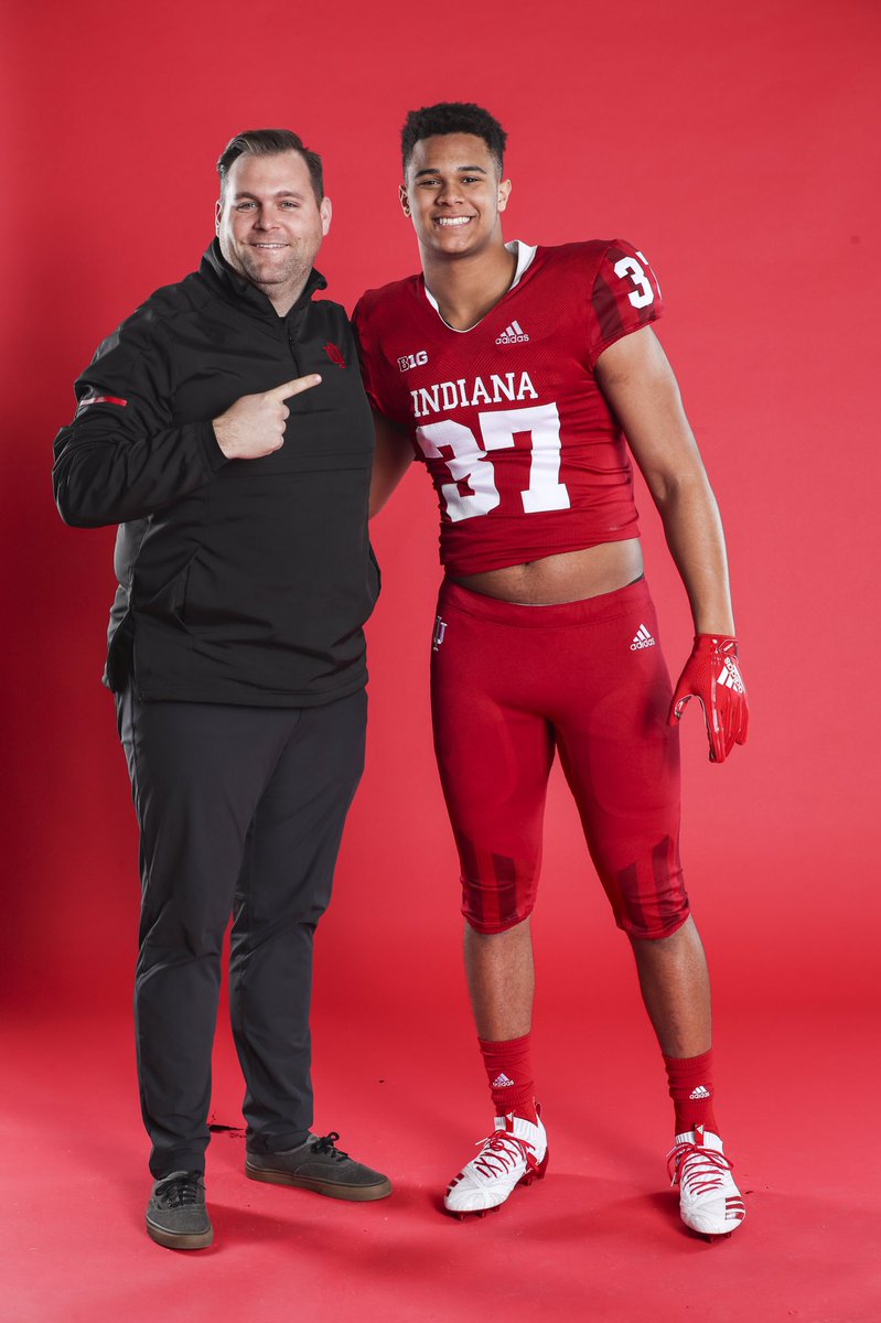 Tywise2020's tweet photo. Excited and very blessed to announce that I am 100% committed to play football at Indiana University. Thank you @CoachAllenIU 
@KaneWommack 
@CoachHagenIU and the entire @IndianaFootball staff for being the first to believe in me!!! Go Hoosiers🔴⚪️ #LEO https://t.co/iN4Zrrw0OU