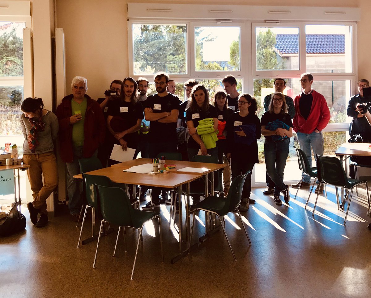 frantz_adeline's tweet photo. Ouverture du 1er #edd #Hackathon en #ardeche. Ancrée sur son #territoire a villeneuve de berg. Des collégiens @ClgLaboissiere, des lycéens d’astier, des élèves de la #mfr, des étudiants du #cermosem ... #hackathonEDD @acgrenoble @07Dasen @patrice_gros @Ardeche_07 @Canope_07 https://t.co/X19QtMldhy