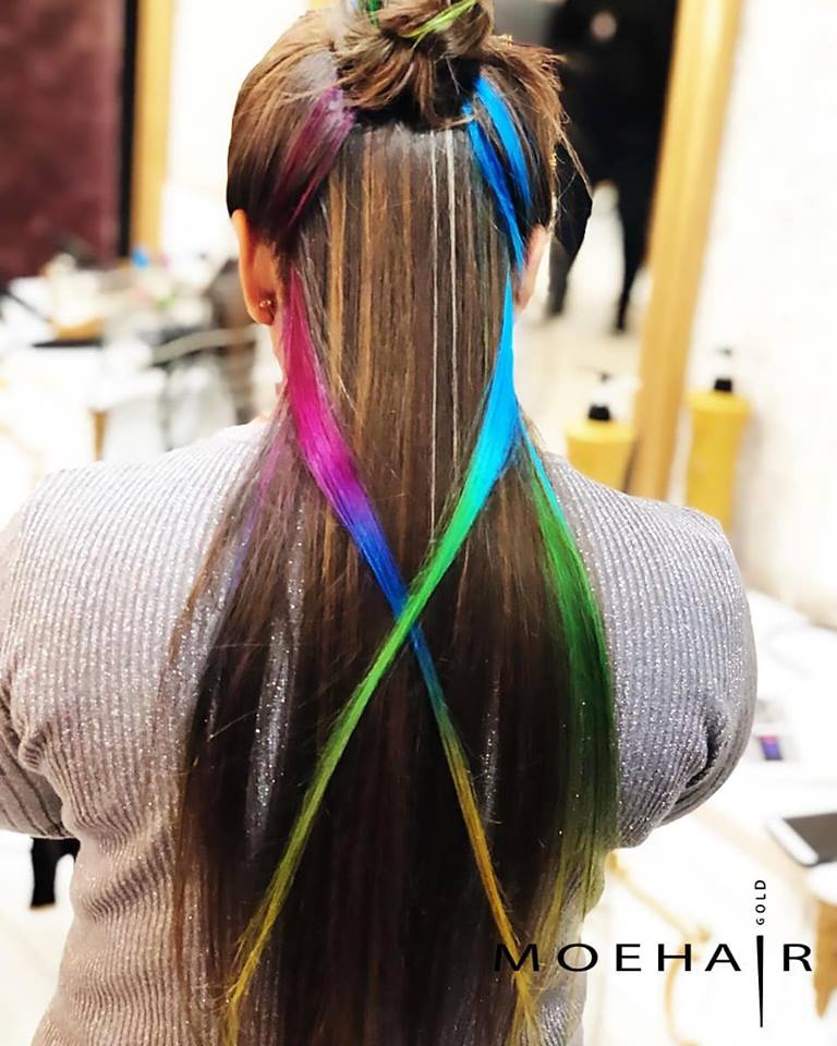 MoehairIndia's tweet photo. Bring out your Crazy side with Moehair Crazy 6! 😍
.
#moehair #askforMoehair #moehairindia #moehairofficial #moehairartistry #color #crazy6 #blue #yellow #green #red #burgandy #violet #semipermanent #6secondmagic #loveyourself #hairinspiration #moeinspiration #hairpainting https://t.co/RCgqLVbHhG