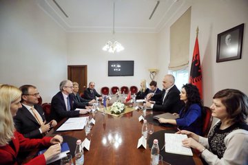 View image on Twitter