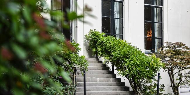Save the date: zaterdag 9 maart open huis! Op één van de mooiste plekken van Den Haag vind je Het Spaansche Hof. Een 17-eeuws stadspaleis met romantische salons en een riante binnentuin. Is dit dé perfecte #trouwlocatie voor jullie #bruiloft? Kom langs! owl.li/zDW330nX8Iz