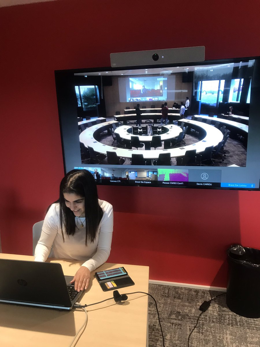 MartinsssKarine's tweet image. [Conférences #PIO] #LeStudio : deniers réglages ! La #TeamPio est dans les starting-blocks !!!!! Nous avons hâte que l’événement démarre 🤩🤩🚀
#Innovation #OpenBanking #TransformationDigitale