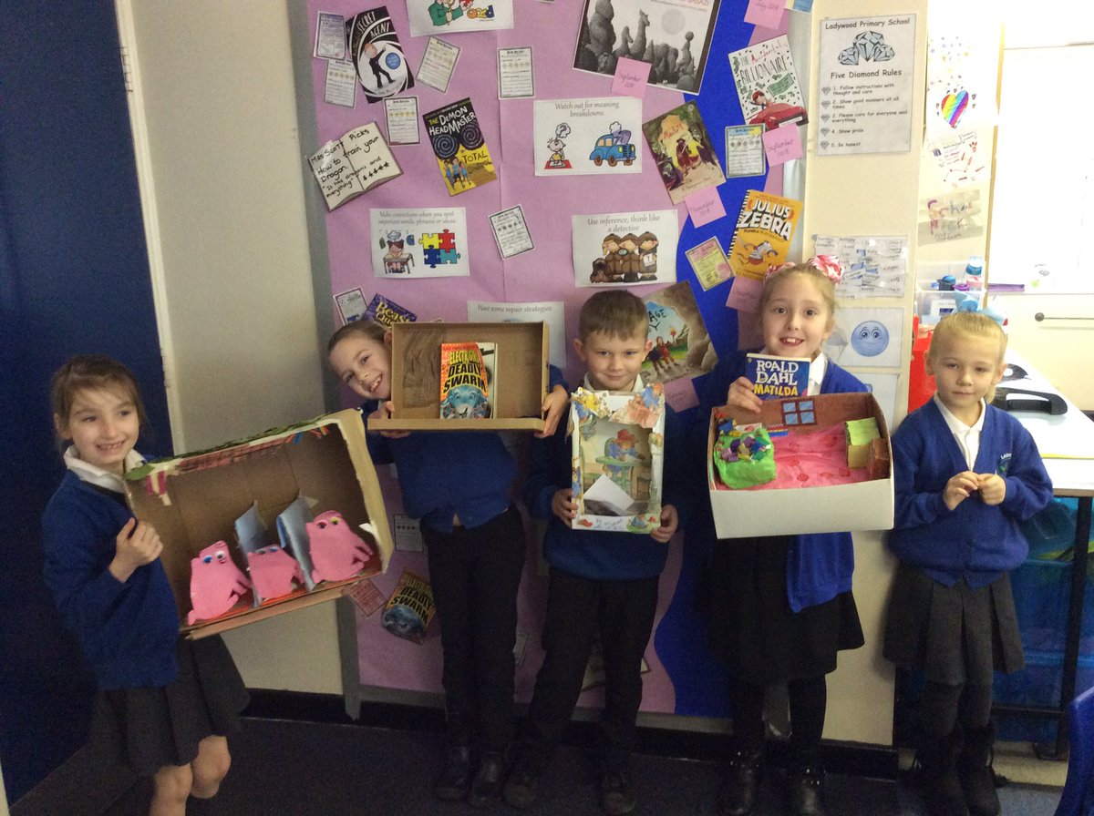 MissPerryLW's tweet photo. We are all really impressed with the efforts gone into book in a box #worldbookday #matilda @roald_dahl #paddington #electrigirl @jocotterillbook #threelittlepigs #bookinabox @LadywoodKH https://t.co/m4Esi7IeXG