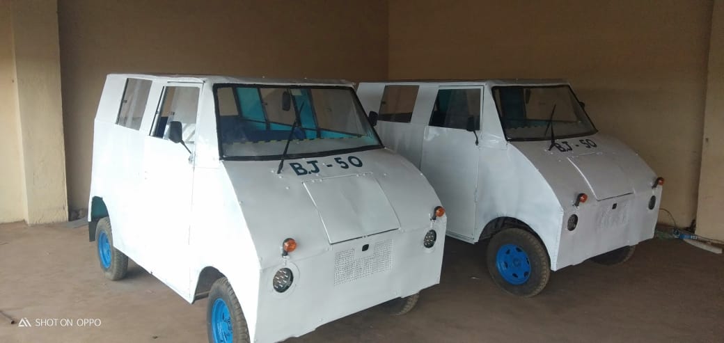 AfricaFactsZone's tweet photo. Made In Kenya cars, BJ-50. They costs only KShs450,000 ($4,505.42) each. https://t.co/W8VVogyHt1