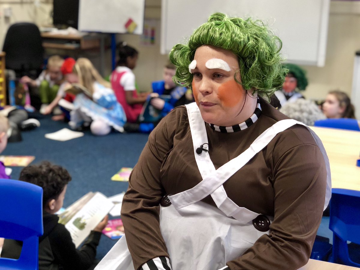 primetime_media's tweet photo. It’s #WorldBookDay2019 today and @katieoscroftitv is at @HartleyBrookPri tune into @itvcalendar to watch her report #fancydress #books #learning https://t.co/VrWkuvsK6S