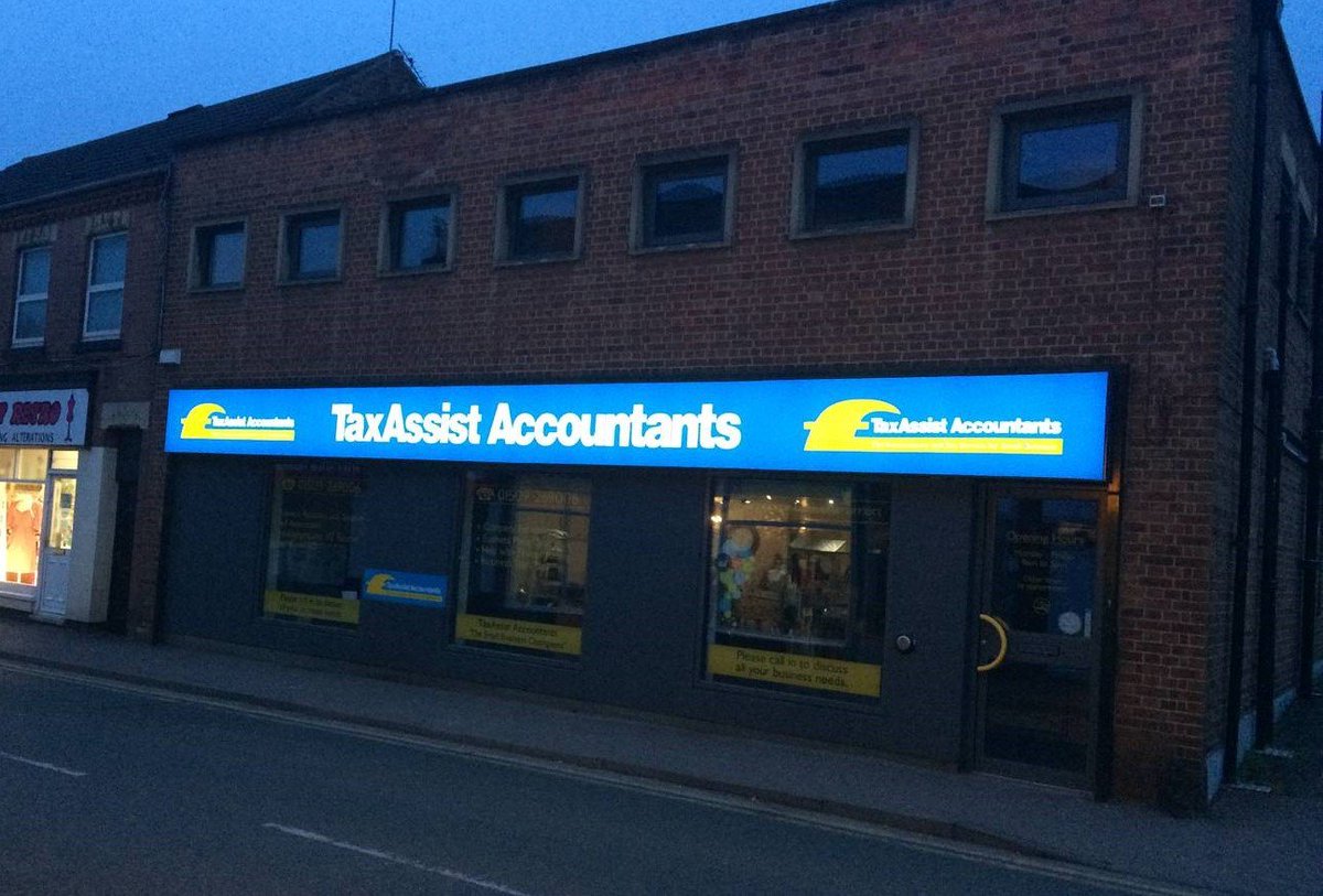 SXLeicLough's tweet photo. A Flex sign is a great way to have continuous signage with no joins. We've just supplied & installed an 11m illuminated sign @TaxAssistShep Accountants. Looks fab lit up! โ๏ธ Signs Express #Leicester & #Loughborough 01509 363901 ๐ป Loughborough@signs-express.co.uk #flexsign https://t.co/Q1y22pkdk1