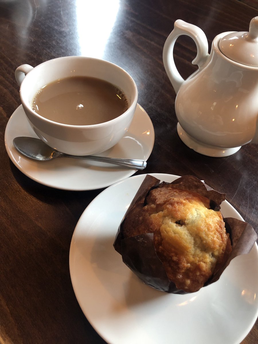 cave_solutions's tweet photo. Cupp &amp; cake with networking this morning!! #networking #businessgrowth https://t.co/6fD72WjKpO