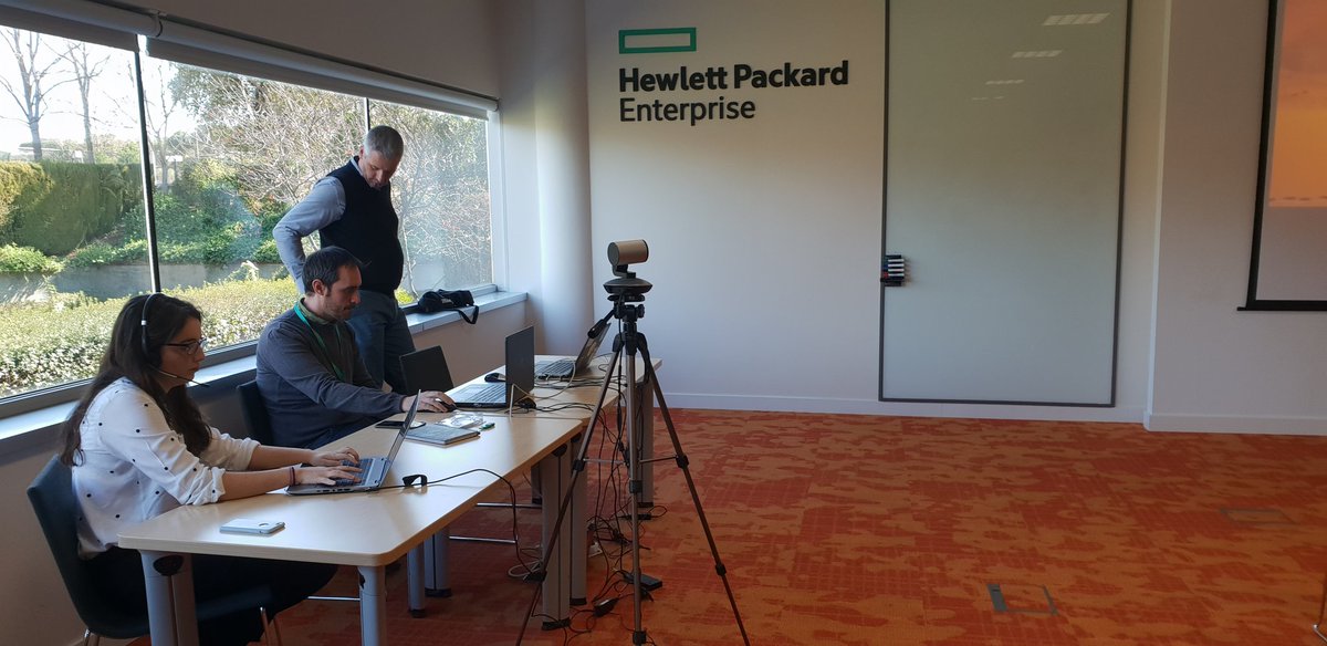 SQUAREVentures's tweet photo. Todo preparado para la conferencia #SolosNuestrosPasos de @PDesierto por el #DiaInternacionalDeLaMujer con @HPE_ES 👏👏👏 https://t.co/5O6HDQg8IU