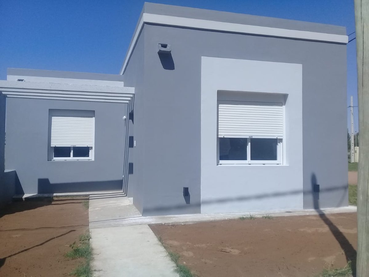 MuniMackenna's tweet photo. ¡SEGUIMOS ENTREGANDO VIVIENDAS DEL #PROMAVI! 🏠
Adjudicada por licitación,corresponde a la casa Nº 78 del #PROMAVI II,cuyo propietario es el Sr. Carlos Rodriguez.
¡Felicitaciones Flia Rodriguez!👏
#ConstruyendoJuntos
#VicuñaMackenna https://t.co/oxzc824Cvi