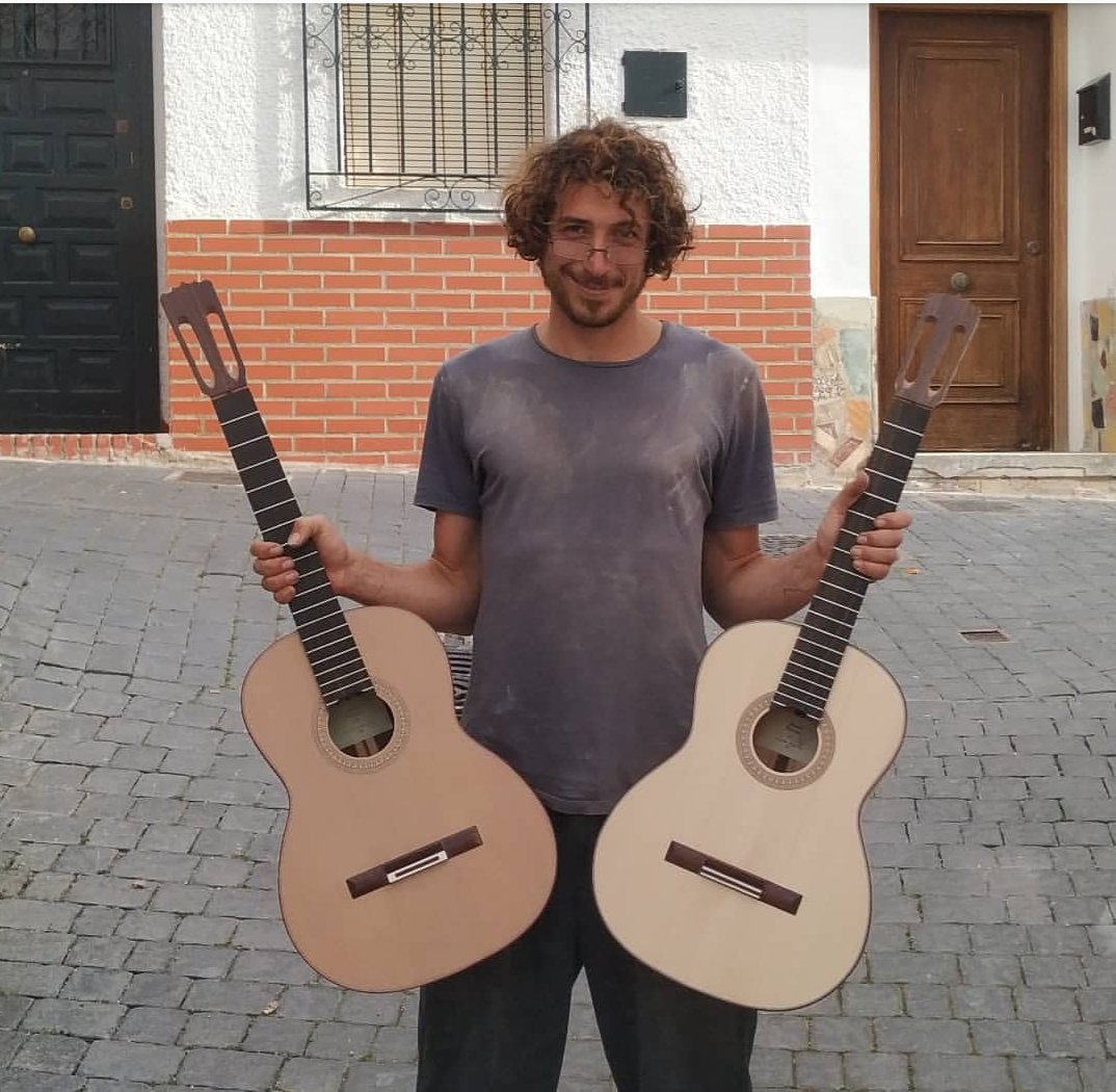 woland1964's tweet photo. Migliora come il vino ❤️
Ready foto polishing
#chitarraflamenca
#liutaio
#guitarraespanola
#guitarraflamenca
#woodworking
#luthier
#eigm https://t.co/KyLLYPAAuY