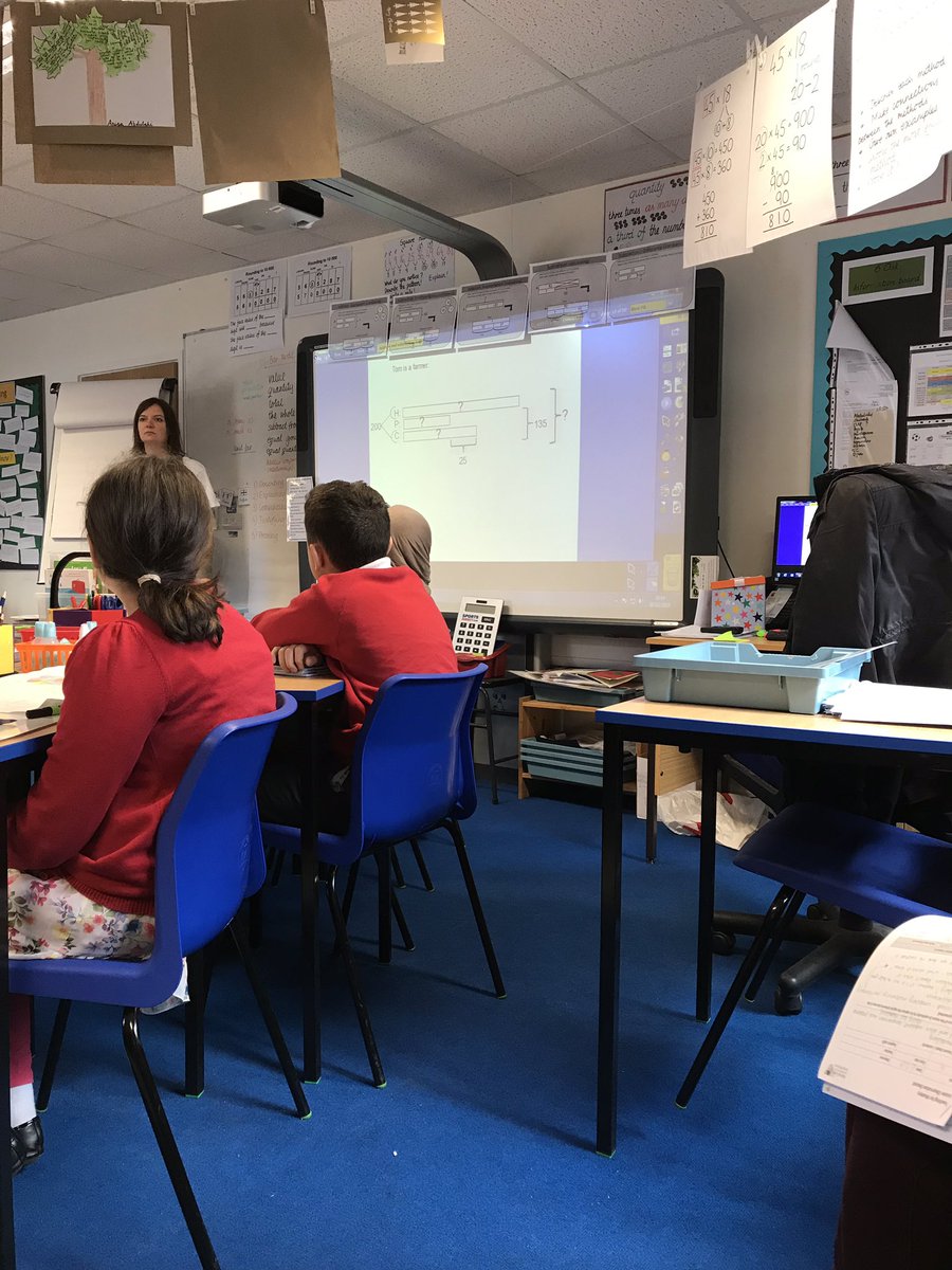 lcwmathshub's tweet photo. Lots to learn from one of our Cohort 1 specialist Valentina @EActonPrimary this morning #barmodelling #greaterdepth #preciselanguage #additivecomparison https://t.co/PwD80J7bGZ