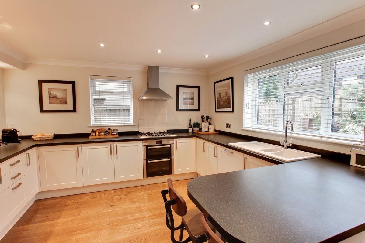 InspireEstateAgents tweet media