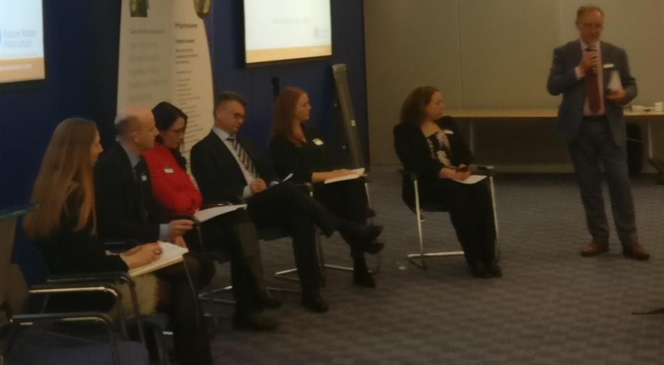 FutureWaterAsso's tweet photo. An interesting panel session on #innovation from our #waterdragons judges: Sarah Cotterill @thewaterhub 🐲 Shaunna Cubberley @AnglianWater 💧 Simon Dray @Hydrosave 🐲 Andrea Gysin @thameswater 💧 Alastair Moseley @FutureWaterAsso 🐲 Martin Shoule @ArupGroup 💧 @CarmenSnowdon https://t.co/XIZbumMmpK