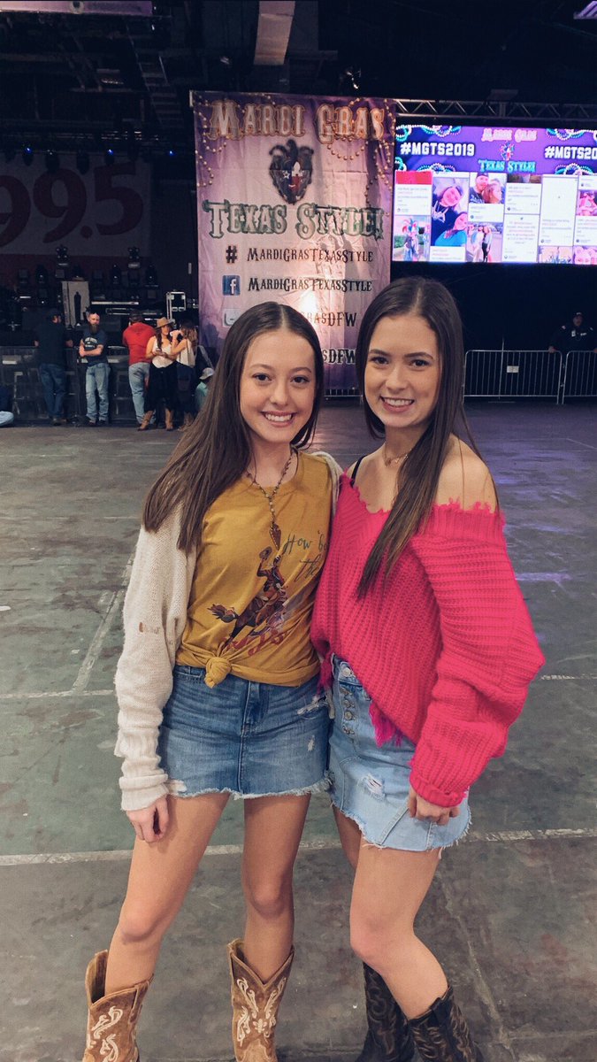 Happy birthday to our senior Mikayla!! Your love for dance is contagious and inspires the team to work alittle harder! I’m so proud of you and I hope your birthday is the best one yet! 🎂 <a href="/mikaylaspencer4/">Mik</a>