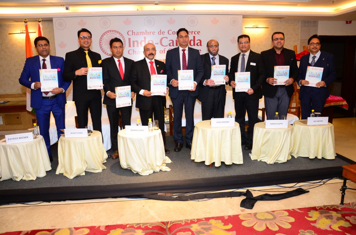viveknarayans's tweet photo. Declaration of #IndiaChapter of #IndoCanadaChamberofCommerce #India #Canada #ChambredeCommerce inaugurated by @SureshPrabhu #MinisterforCommerce
My bestwishes @Vikassharma_9 #President of Indian Chapter🇮🇳🇨🇦🇮🇳🇨🇦🇮🇳🇨🇦
#Viveknarayansharma #JtSecretary #SupremeCourt #AORassociation https://t.co/IAWLx1AKpA