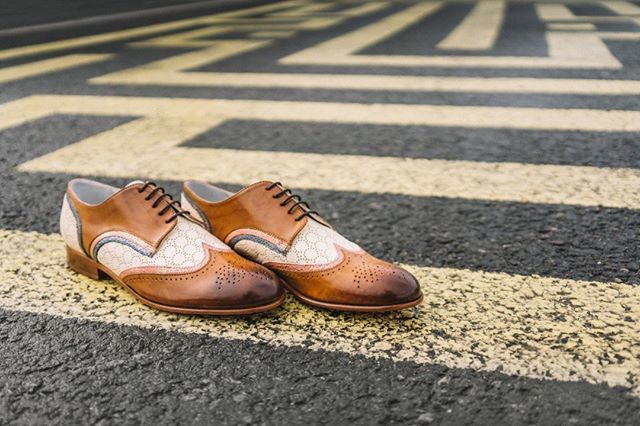 MelvinHamilton's tweet photo. Fresh in store: our Sally 15 👋
.
.
.
#newarrivals #shoesaddict #oxfordshoes #mymnh #mymelvins #spring #womenfashion https://t.co/jiUc97uNvZ https://t.co/wIOQ4P7WnT