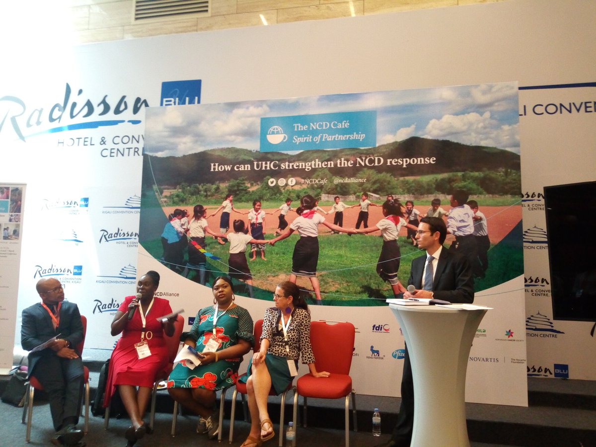 #AfricaHealth2019 #NCD Cafe dicussing the empowerment of health workforce for NCDs by maximizing multisectoral partnerships to tackle the Greatest Health Challenge of Our Time. Inclusion of Community Health Workers is key for its achievement #beatNCDs <a href="/ncdalliance/">NCD Alliance</a> <a href="/ncdaction/">YP-CDN</a>