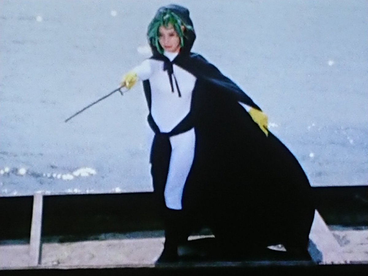 ノヴァヤゼムリヤ ツングース Pa Twitter 変身忍者嵐 恐怖怪談 魔女ゴルゴン呪いの城 に登場する原良子さん演じる魔女ゴルゴン この手の 顔だし怪人の中でもダントツの美人さん そのためか この回はゴルゴンのバストショットが妙に多い