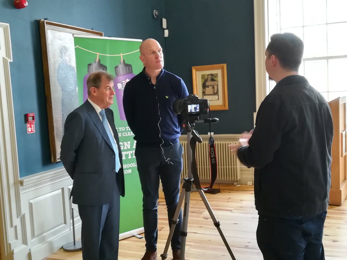Great to witness the excitement this morning for <a href="/TLC_Limerick/">Team Limerick Clean-Up</a> school prizewinners <a href="/HuntMuseum/">The Hunt Museum</a>.
Such great pride in Limerick from a community and environment perspective
Sign up for 19th April now !