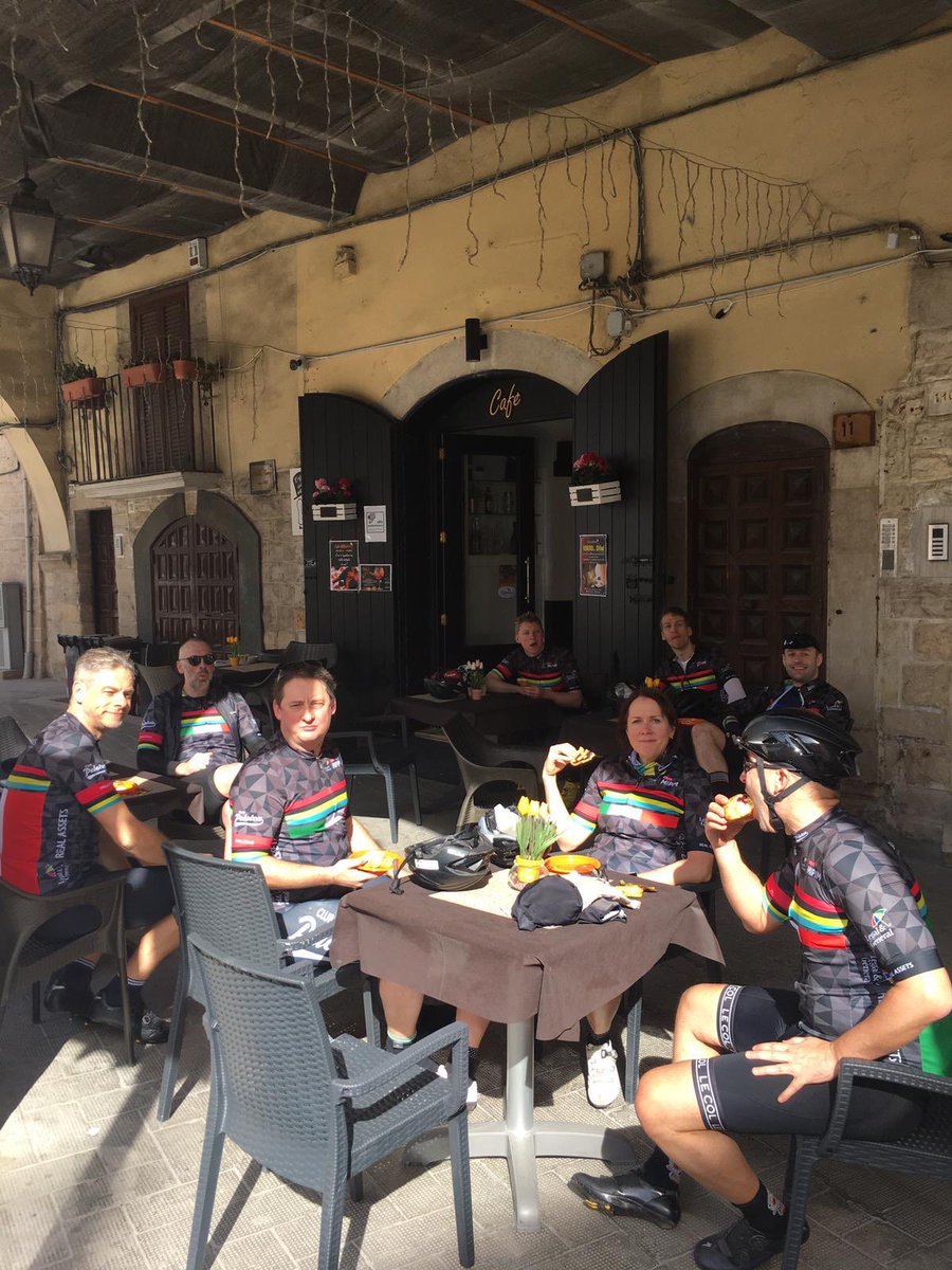 ClubPeloton's tweet photo. On the continent ๐ฎ๐น , the #Italianroute #BaritoCannes riders are on their 1300km journey from Bari to Cannes. And theyโve brought their kit game... ๐๐
@landg_group #CycletoMIPIM https://t.co/Z4KqQHSQbA