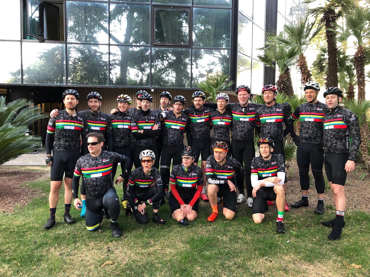 ClubPeloton's tweet photo. On the continent ๐ฎ๐น , the #Italianroute #BaritoCannes riders are on their 1300km journey from Bari to Cannes. And theyโve brought their kit game... ๐๐
@landg_group #CycletoMIPIM https://t.co/Z4KqQHSQbA