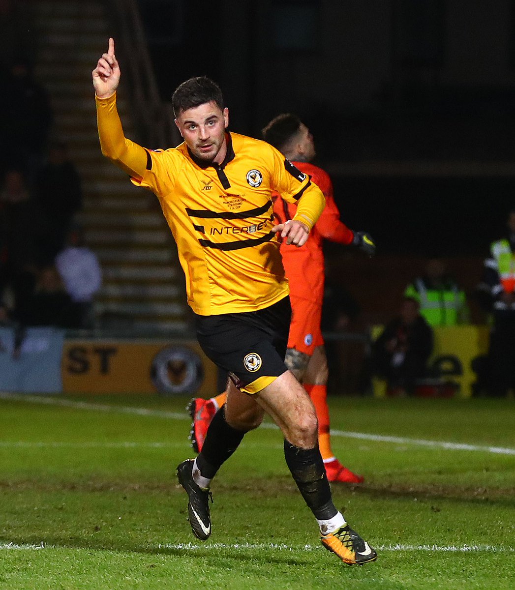 NewportCounty's tweet photo. CLUB NEWS | Striker @padraigamond21 has been called up to the provisional @FAIreland Senior Squad ahead of their upcoming #EURO2022 qualifiers against Gibraltar and Georgia.

Congratulations, Podge! 

Read More 👉 https://t.co/R72gd8Dj8k  

#OurJourneyContinues https://t.co/wd1K5IpTe3