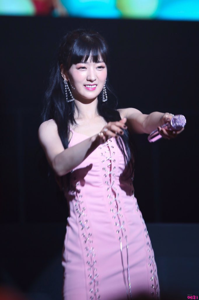 Apink_bomichan's tweet photo. 190203 APINK JAPAN LIVE PINK COLLECTION
(@Apinkbm)
#Apink #에이핑크 #윤보미 #보미 https://t.co/MUQm5VDVif