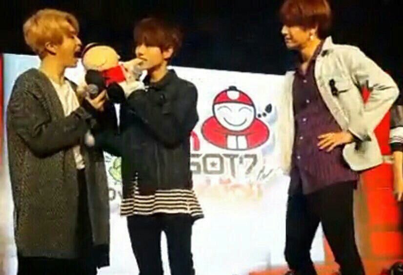 2jaeforever1's tweet photo. หน้าพี่เเบบ! พร้อมบวกมาก! 😂😂
#2jae https://t.co/CeBOLREJ4B