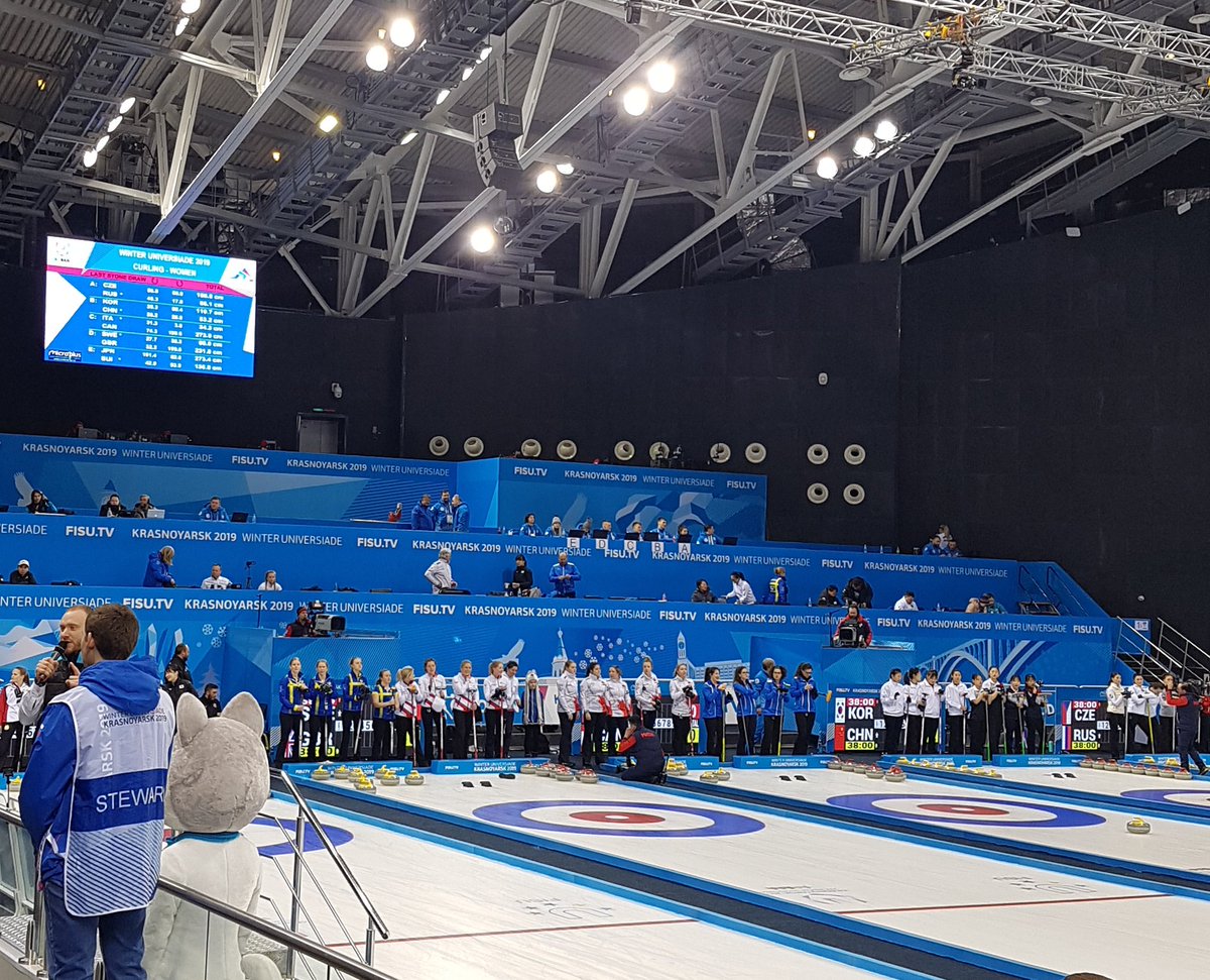 Colin_D_Stewart's tweet photo. Couldn't come to the @Krasnoyarsk2019 Winter Universiade in Siberia without enjoying some curling! #RealWinter https://t.co/iRlhZwwQli